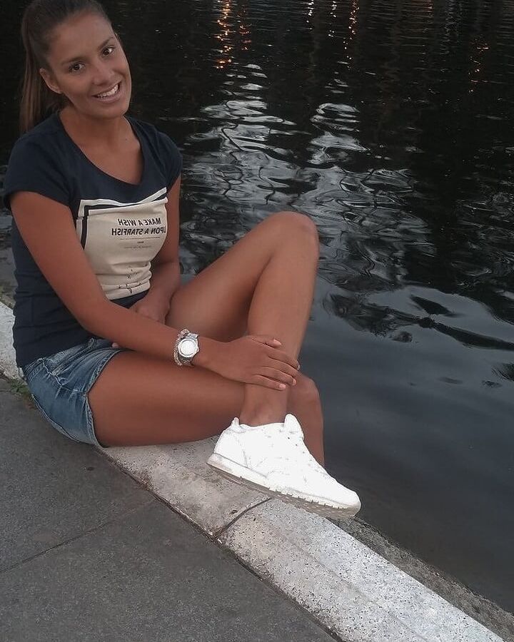 Serbian Hot babe Anja
