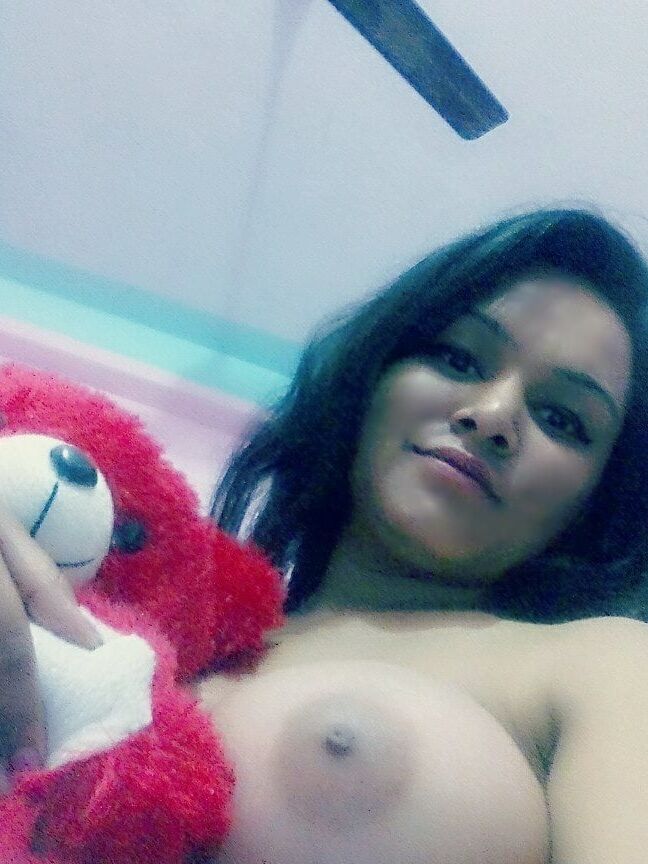 a HOTTEST desi one