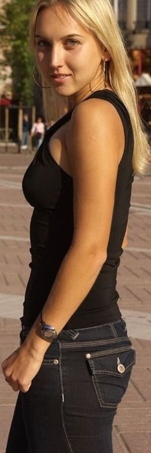 ELENA VESNINA PICTURES
