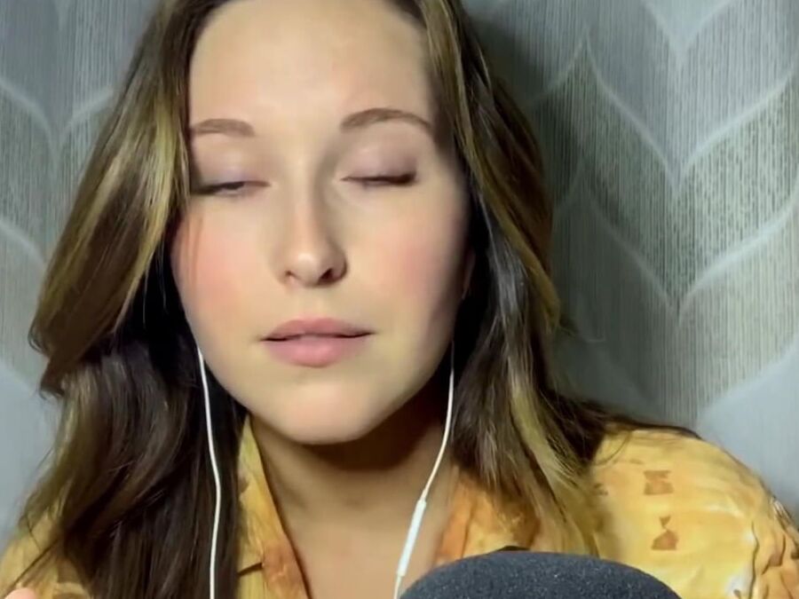 Beautiful ASMR girl needs tributes