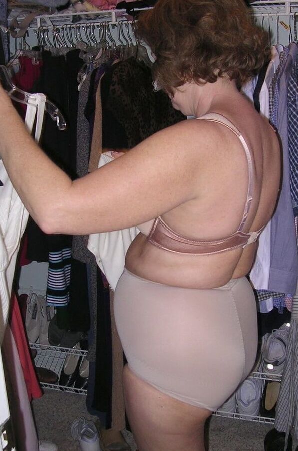 Grannies and matures in bra and panties