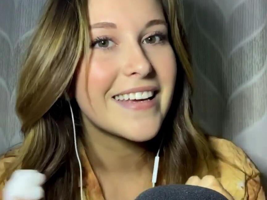 Beautiful ASMR girl needs tributes