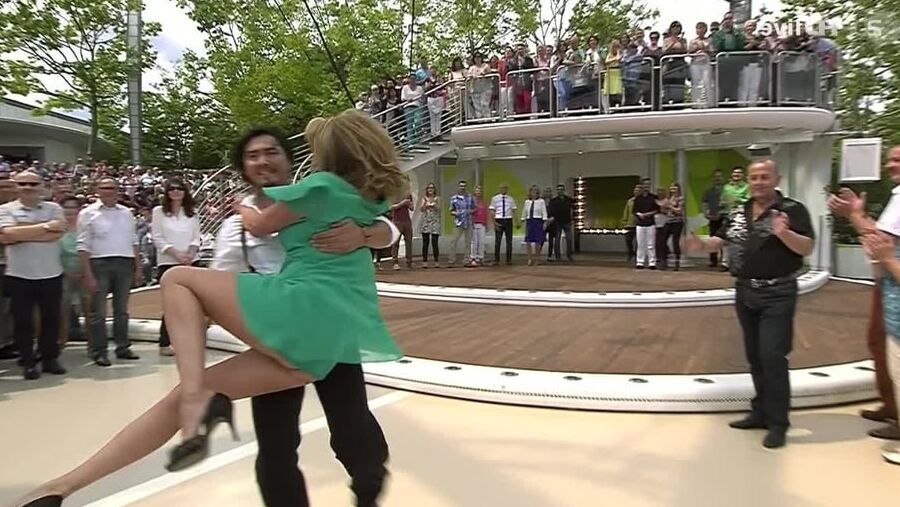 Maren Gilzer upskirt