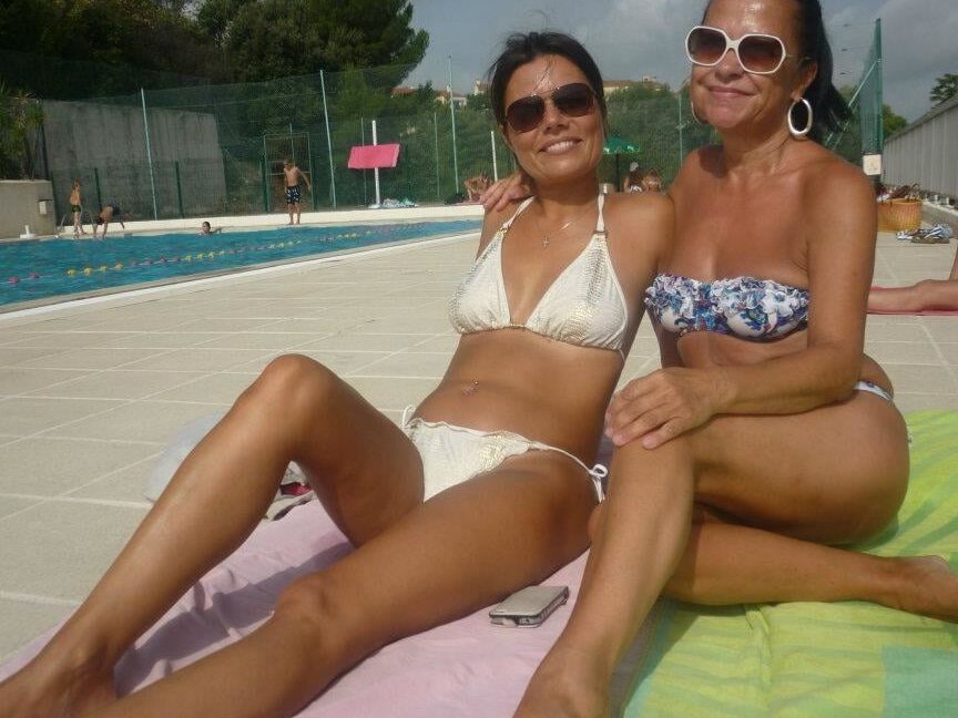 Sexy vacations (candids)