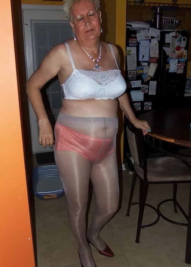 Grannies and matures in bra and panties