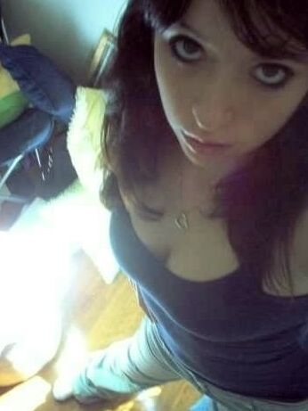 Snobby white girl for cumments