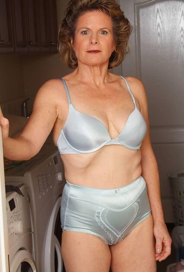 Grannies and matures in bra and panties