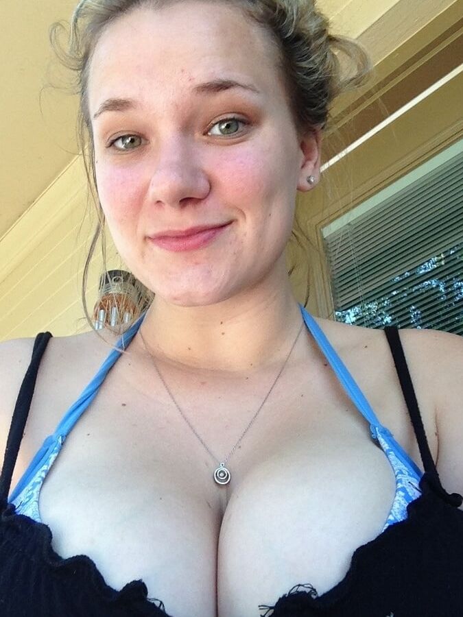 Busty babe Vol.