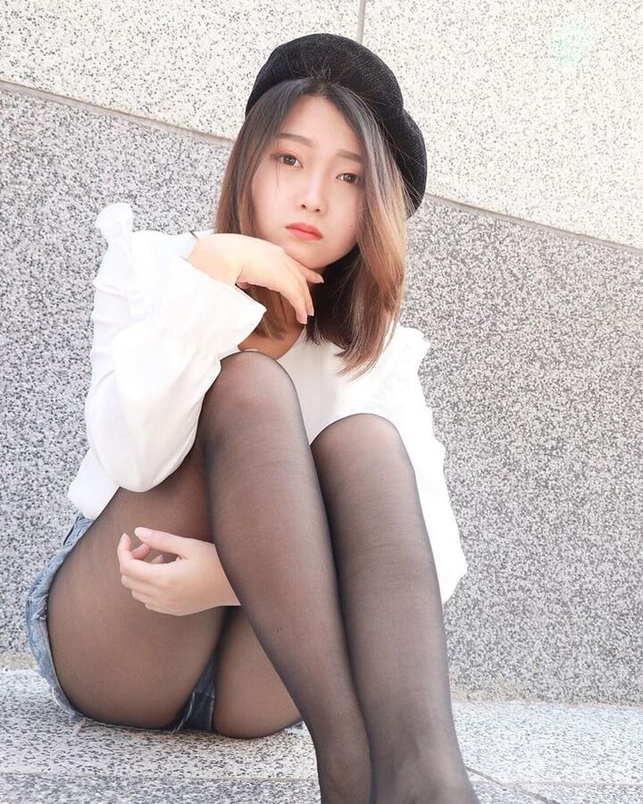 black stockings nylon pantyhose sexy legs