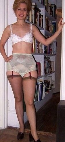 Grannies and matures in bra and panties