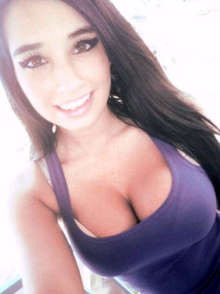 Cleavage Downblouse &amp; Nipple Peeks Collection Vol.
