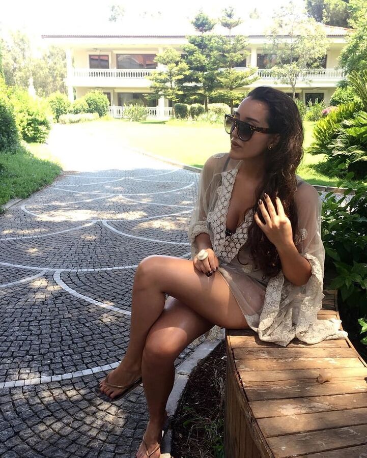 Sexy Turkish Raya