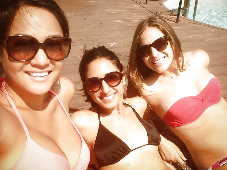 Cute Asian Chicks