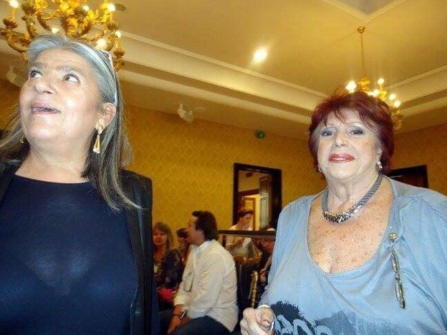 My real Bisexual granny aunt (she&;s my mother&;s sister)