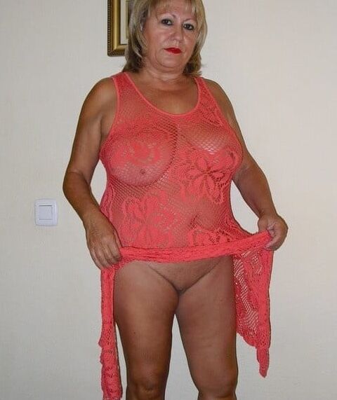 Mature mom