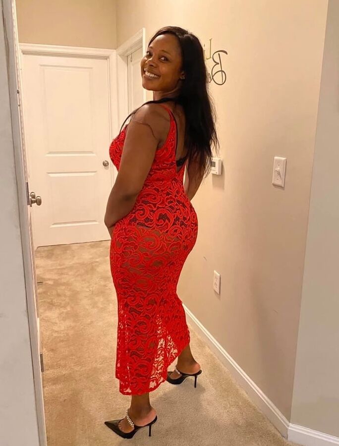 Sexy Ebony Mature milf