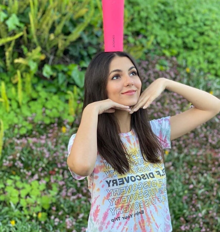victoria justice social media