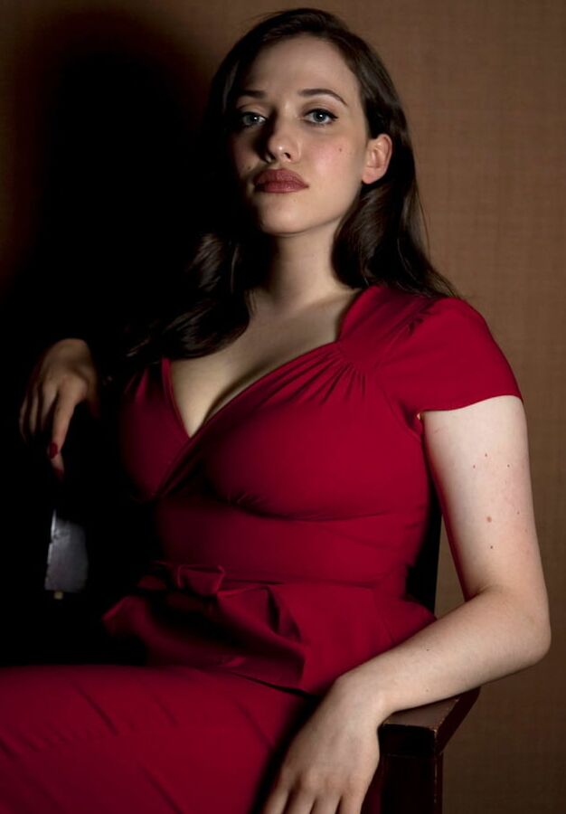 CELEBEAUTY CLEAVAGE ... KAT DENNINGS