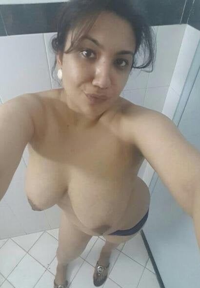 Naughty nri bhabhi
