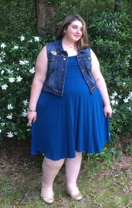 Cute BBWs and fat girls wearing ballet flat shoes