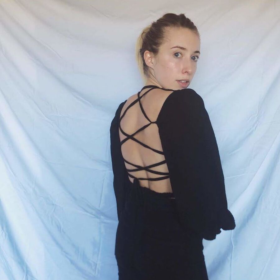 Hot Backless Dresses