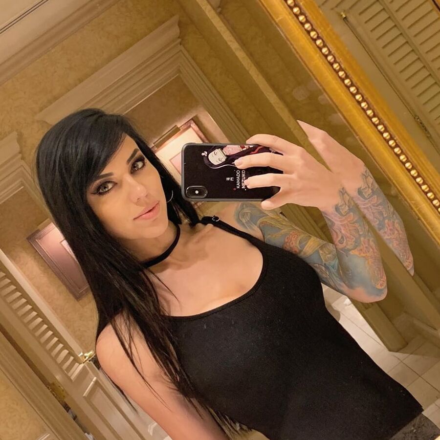 Alex Zedra