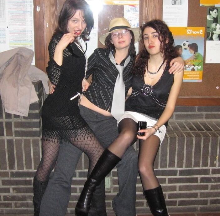 PANTYHOSE AMATEURS