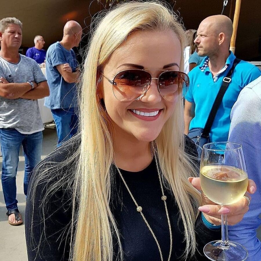 Dutch Milf Skaidra