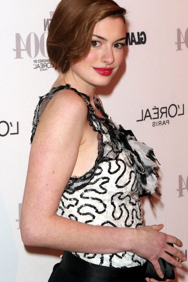 Anne Hathaway