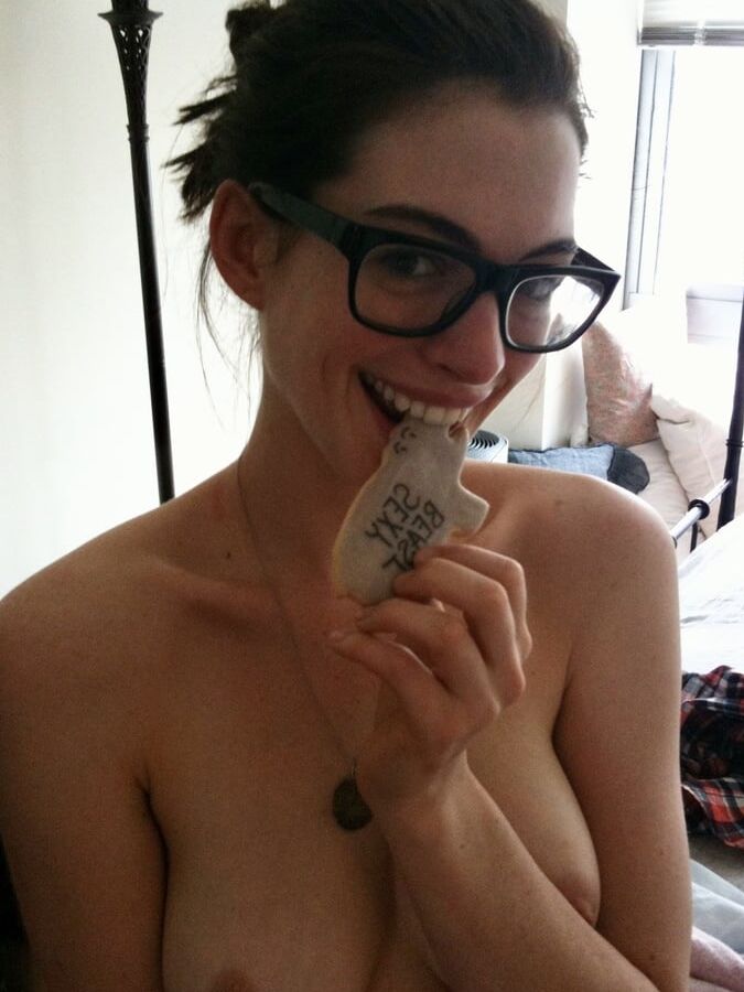 Anne Hathaway