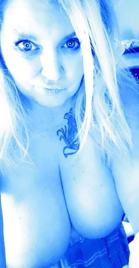 Suzie L ()