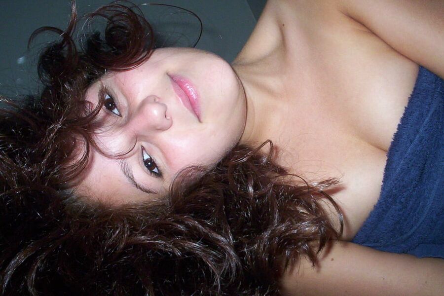 French girl solo -
