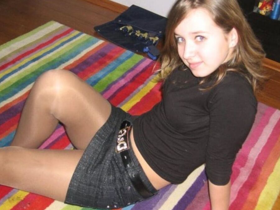 PANTYHOSE AMATEURS