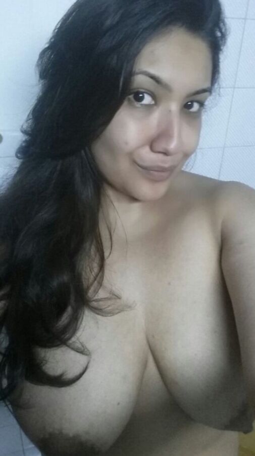 Naughty nri bhabhi