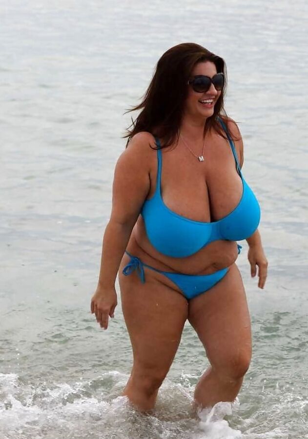 Bbw mix (Bikini)