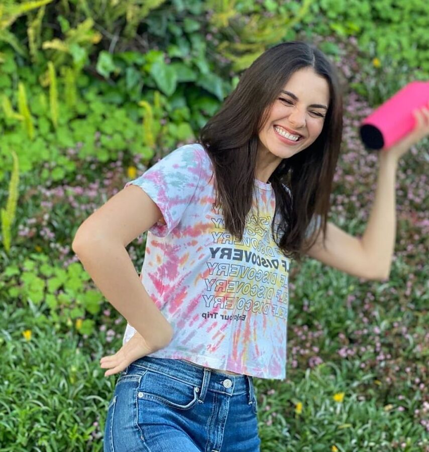 victoria justice social media