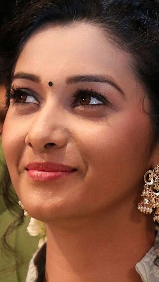 Priya Bhavani Shankar Cum Face