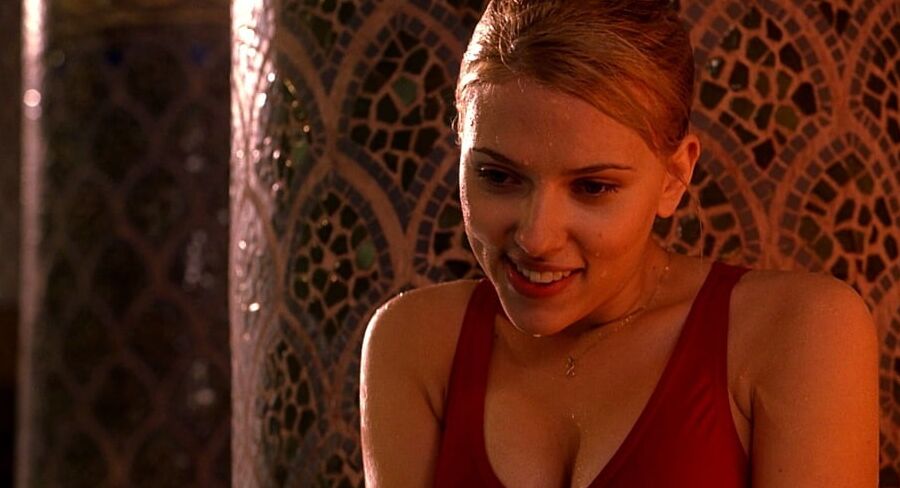 Scarlett Johansson Scoop