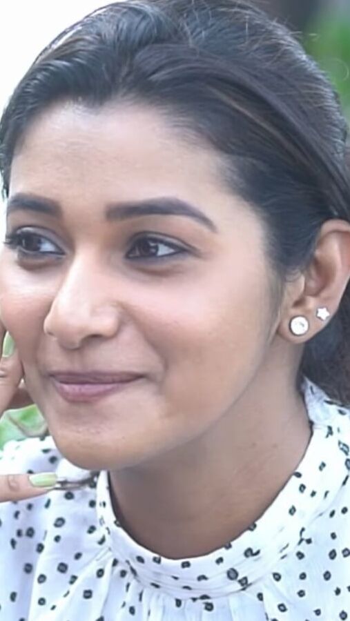 Priya Bhavani Shankar Cum Face