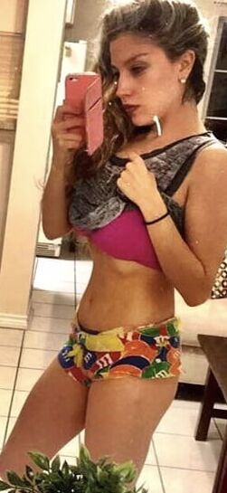 Sexy Latina Adriana