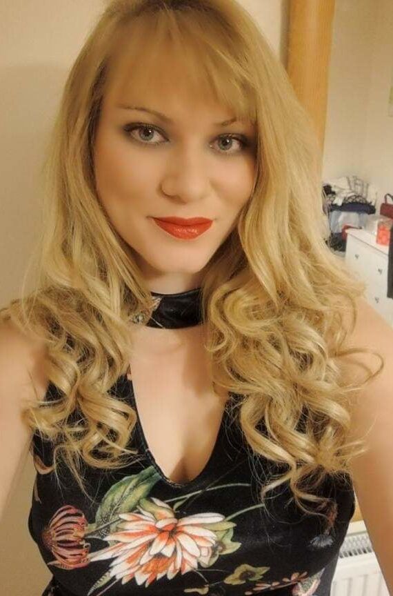 mix of sexy women