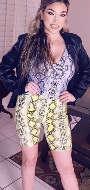 Sexy Latina Adriana