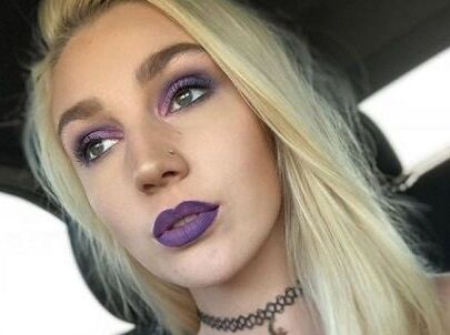 Famous Coed - Kendra Sunderland