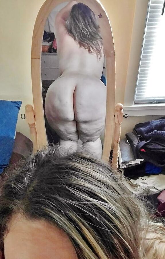 Matures Gaping Big Bootyhole