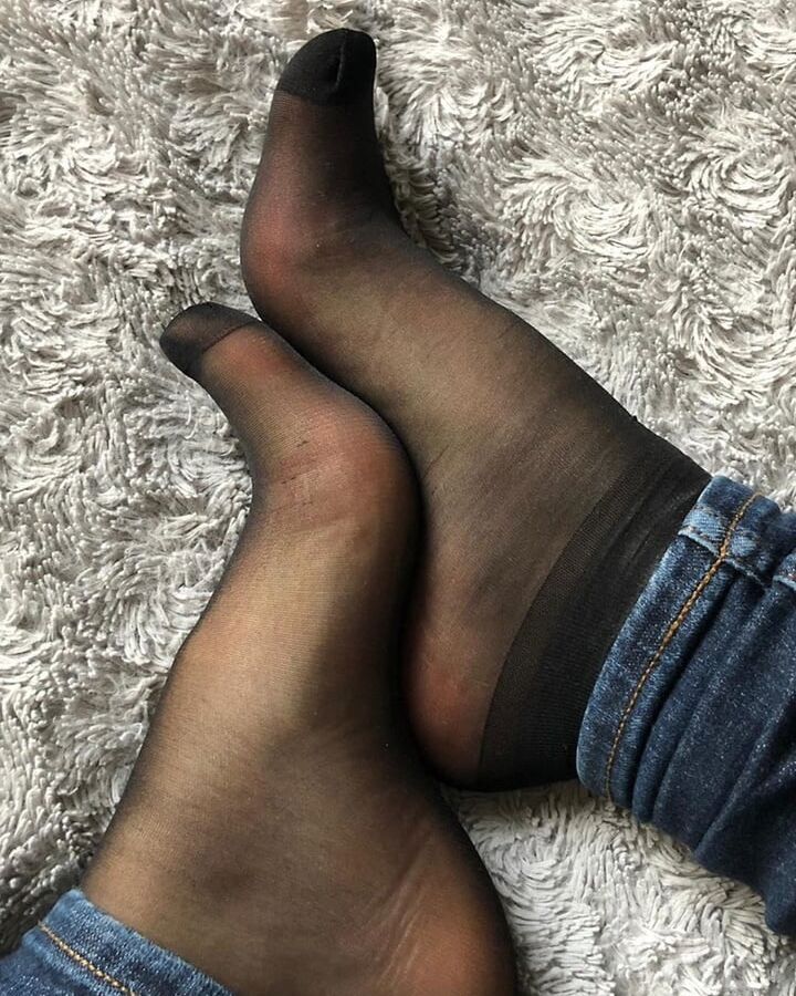 Nylonfeet