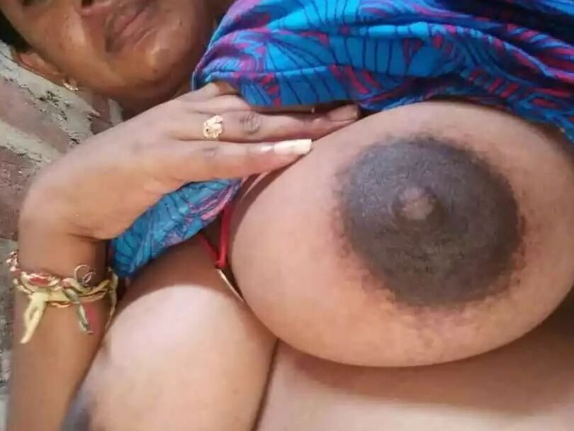 Policz big boobs mums