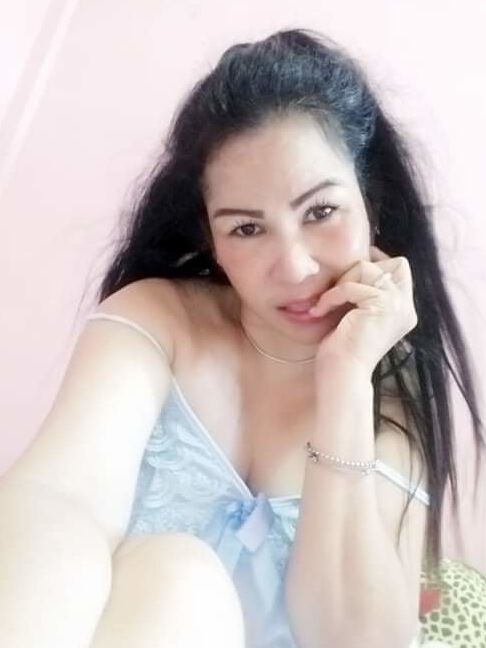 Ibu cantik tetek besar