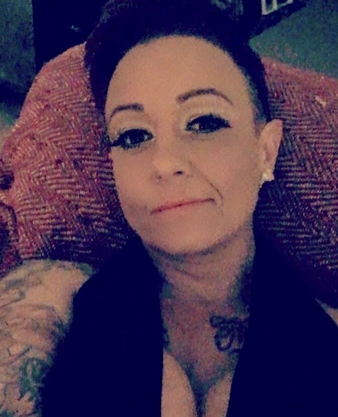 Busty MILF: Claire