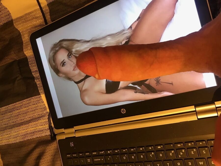 I love to serve Big Black Cocks