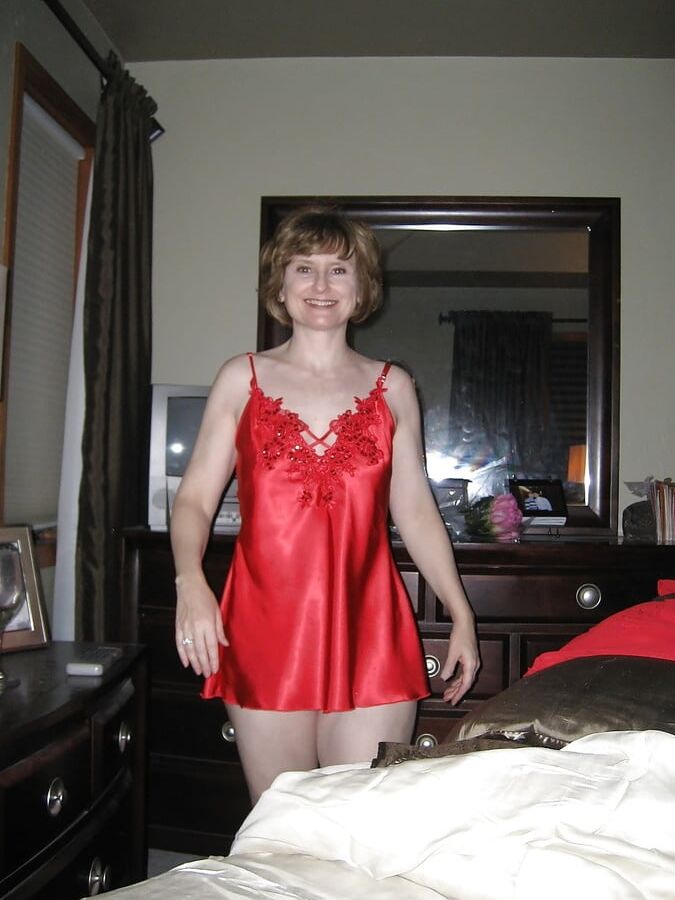Moms in Lingerie